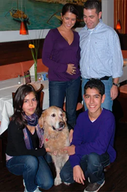 Manuela and Carlos with Melanie, Marc – and Taco the golden retriever
